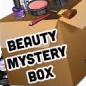 Highend Makeup Mysterious box